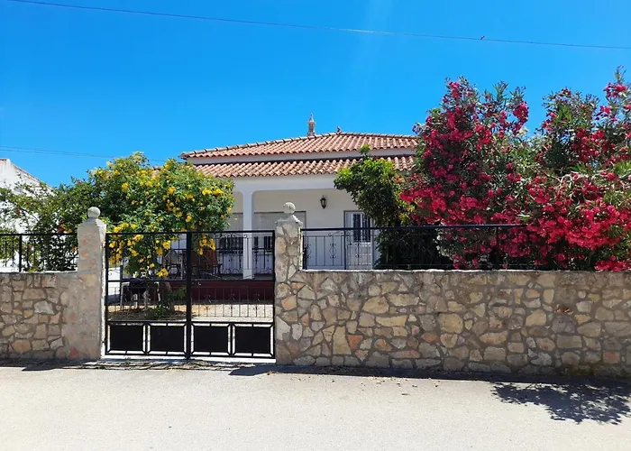 Belamandil Garden ,Family Holidays ,Caminho Do Torrejao Olhao
